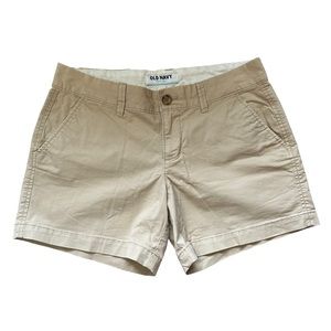 Old Navy Khaki Everyday Mid-Rise 5” Shorts Size 2